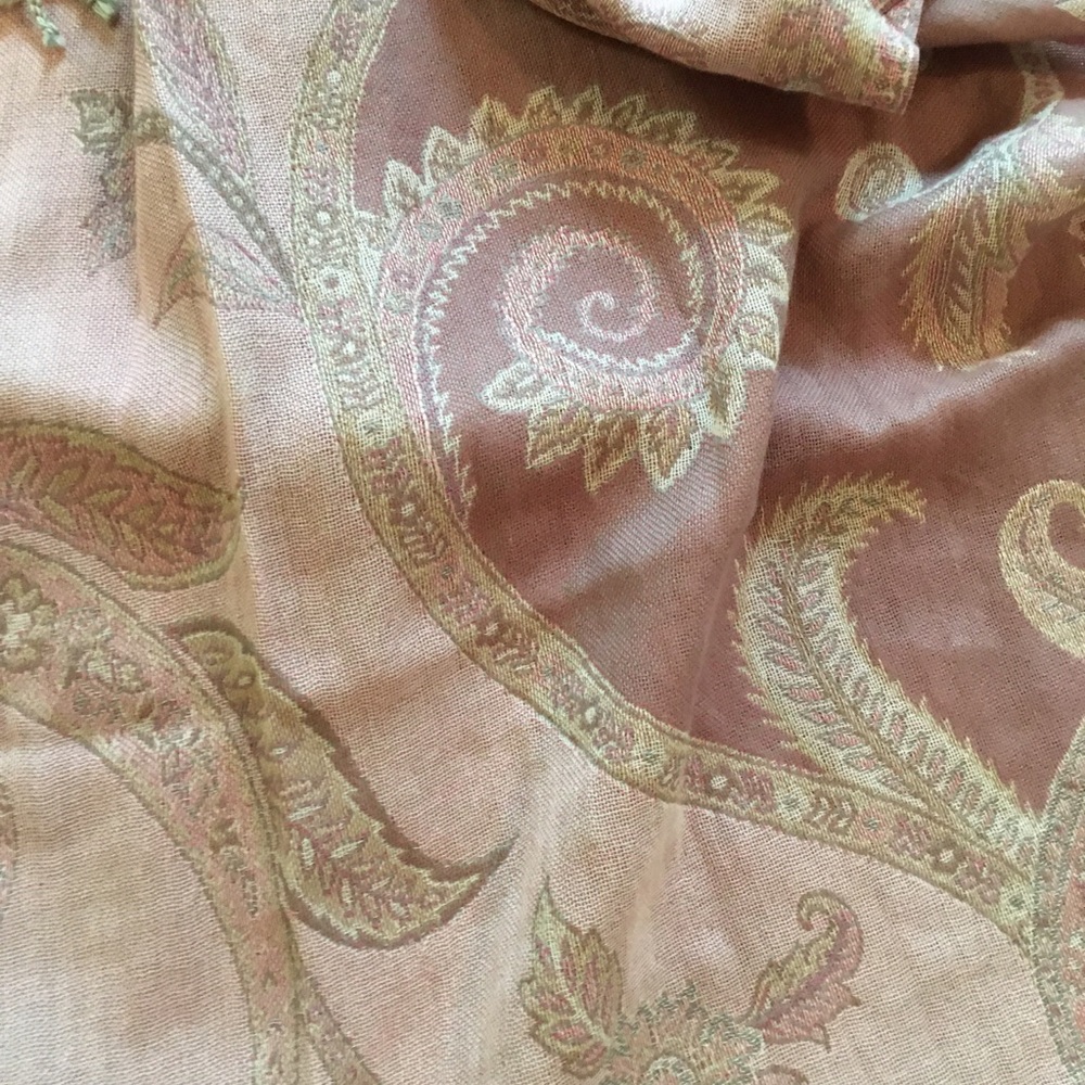 SCARF - Picture 5 of 7